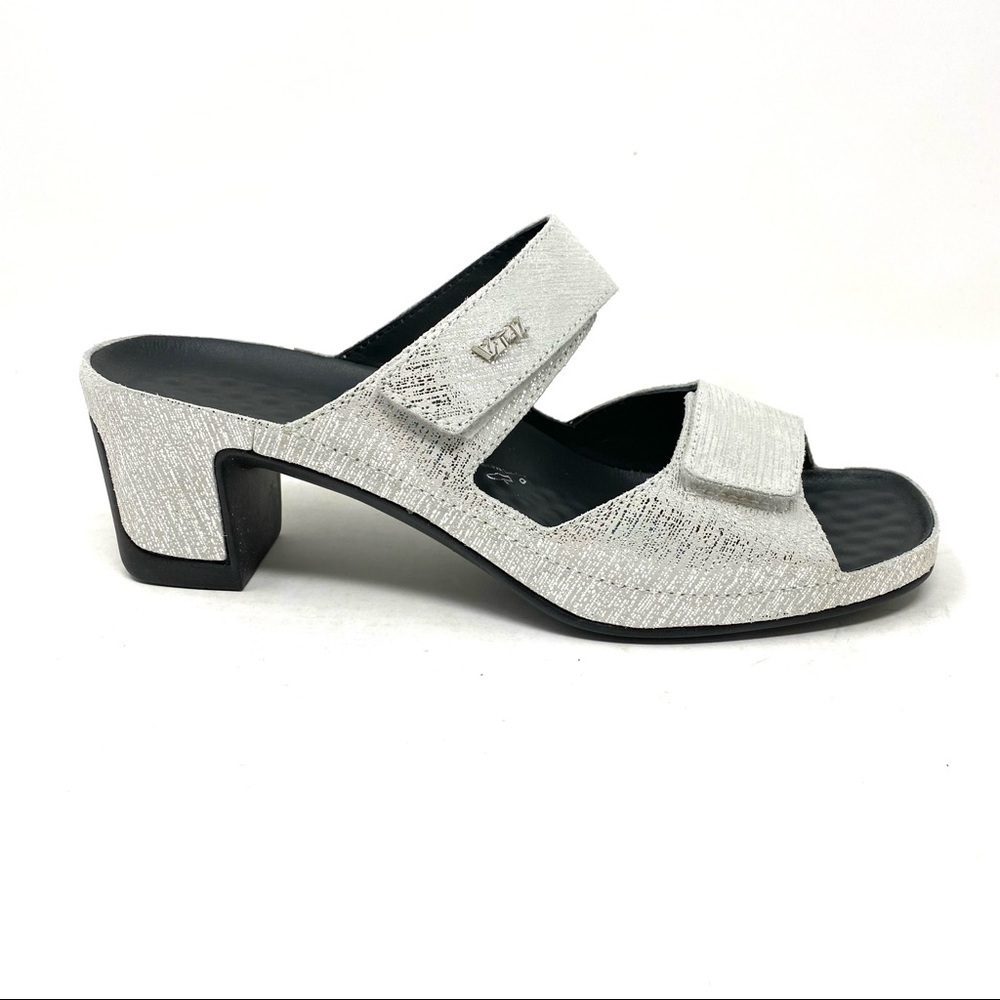 Vital Shoes tor silber mules in silver
